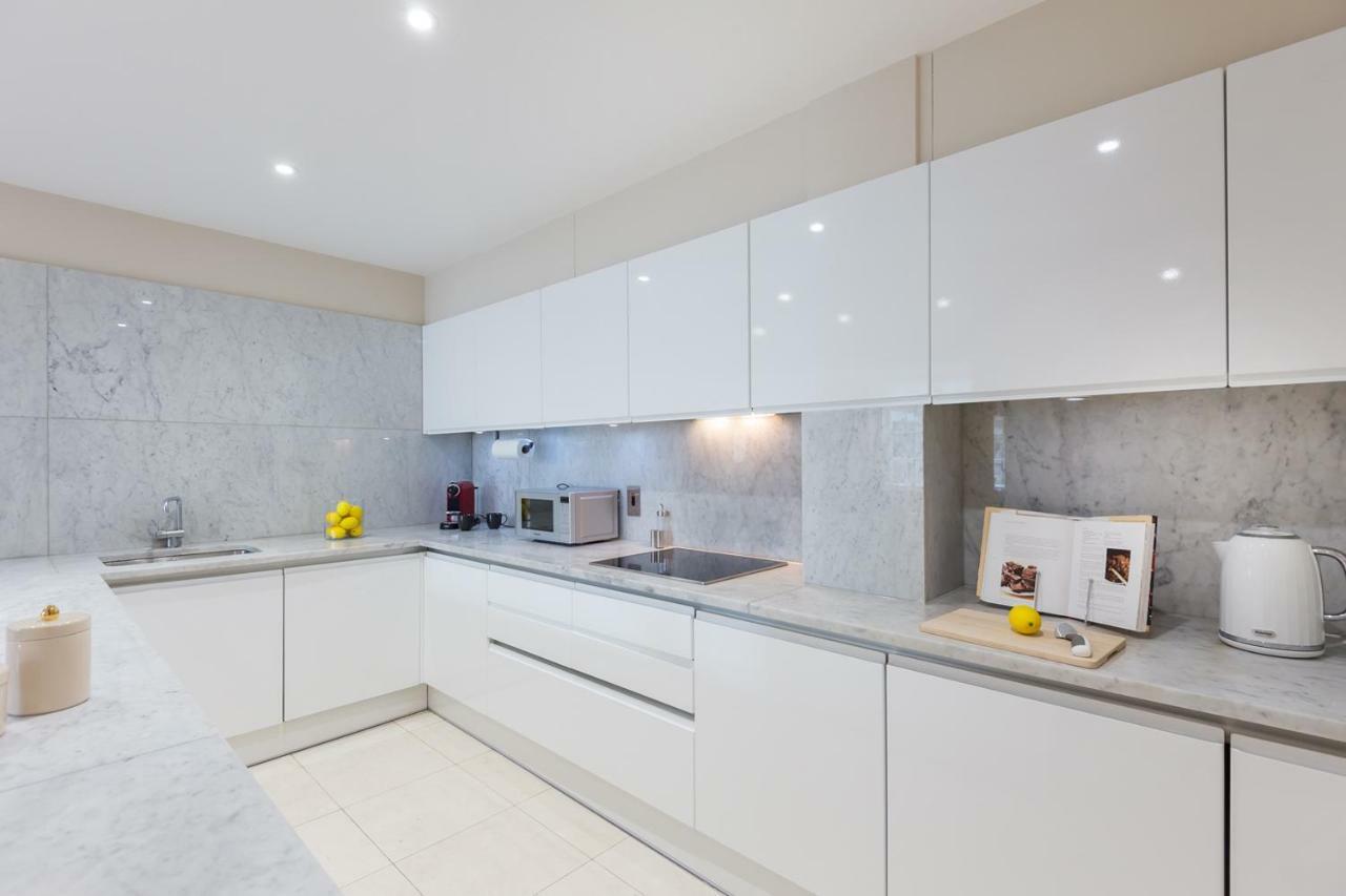 Urban Chic - Exeter Street Apartment London Ngoại thất bức ảnh