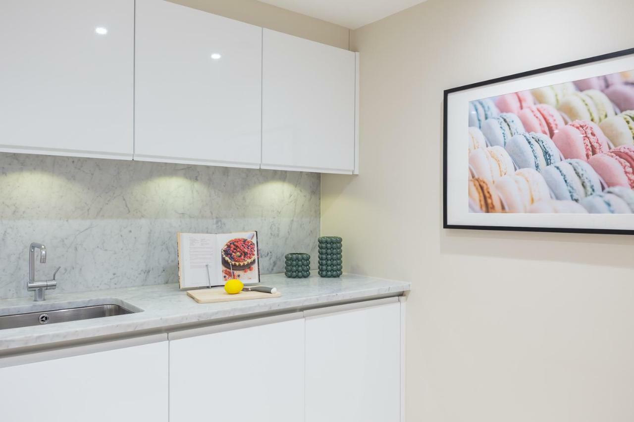Urban Chic - Exeter Street Apartment London Ngoại thất bức ảnh