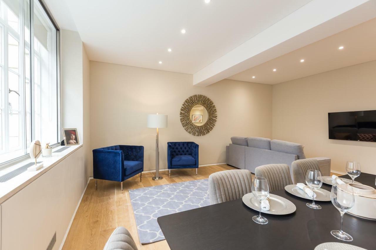 Urban Chic - Exeter Street Apartment London Ngoại thất bức ảnh