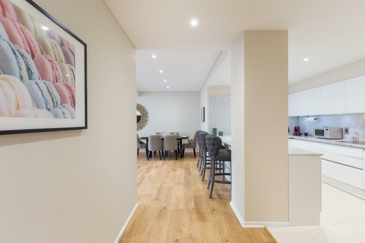 Urban Chic - Exeter Street Apartment London Ngoại thất bức ảnh