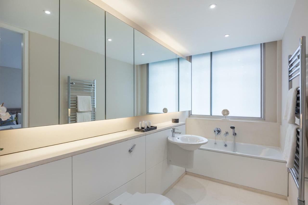 Urban Chic - Exeter Street Apartment London Ngoại thất bức ảnh