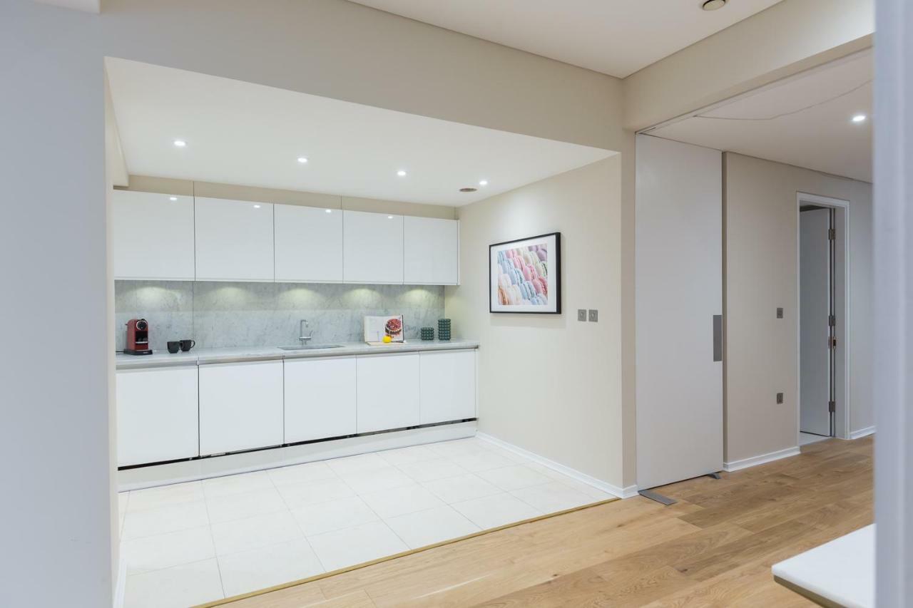 Urban Chic - Exeter Street Apartment London Ngoại thất bức ảnh