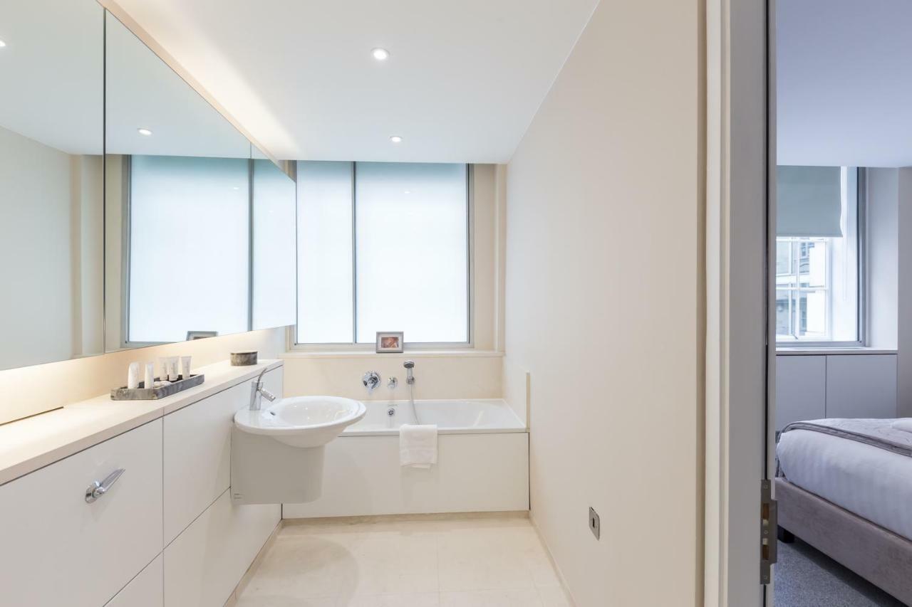 Urban Chic - Exeter Street Apartment London Ngoại thất bức ảnh